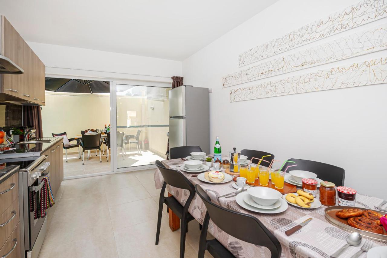Summer Breeze 3 Bedroom Family Maisonette With Sunny Terrace In Mellieha - By Getawaysmalta Ngoại thất bức ảnh