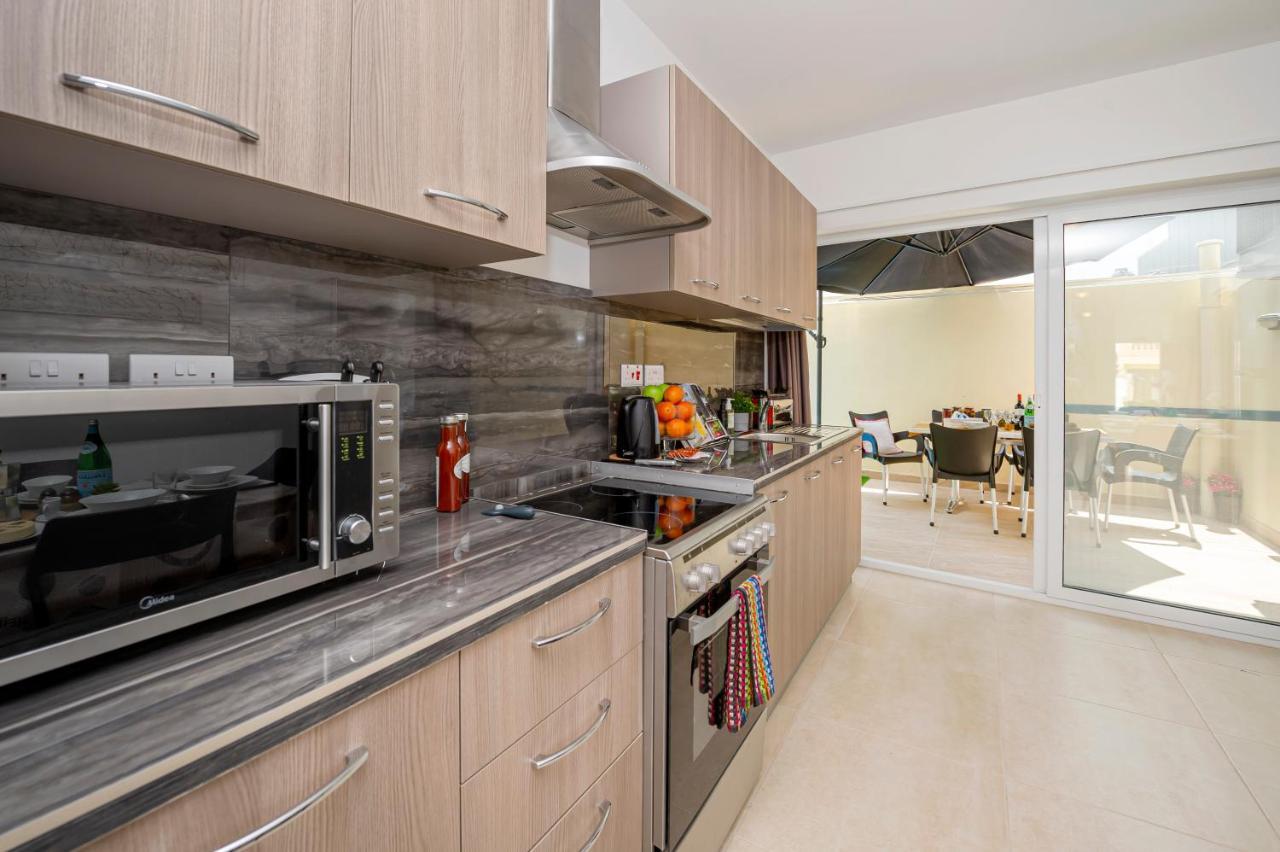 Summer Breeze 3 Bedroom Family Maisonette With Sunny Terrace In Mellieha - By Getawaysmalta Ngoại thất bức ảnh